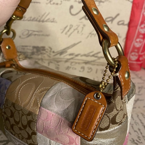 EUC Coach Vintage Color Block Shoulder Bag - Picture 6 of 12